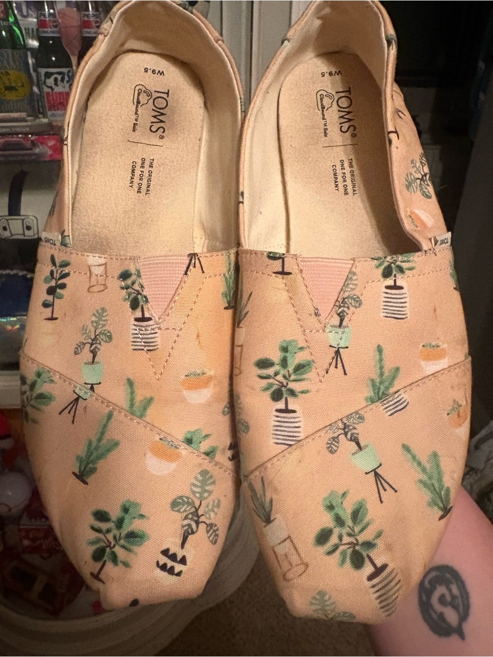 Toms Peach Canvas Flats with Green Botanical Print